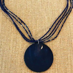 NAVY BLUE POLISHED MOTHER OF PEARL NECKLACE